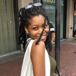 Meet your Posher, Marissa